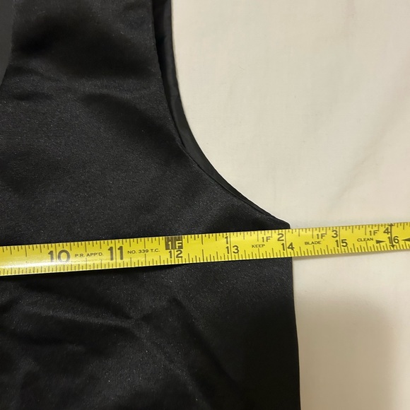 Black vest boys youth size 8 - Picture 5 of 5